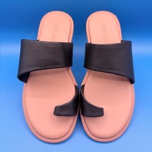 Steve Madden “Zani” black leather sandal